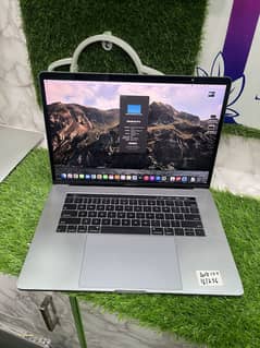 MACBOOK PRO 2017 i7 Dual Graphics 15 inc on Sale market rate Guarantee