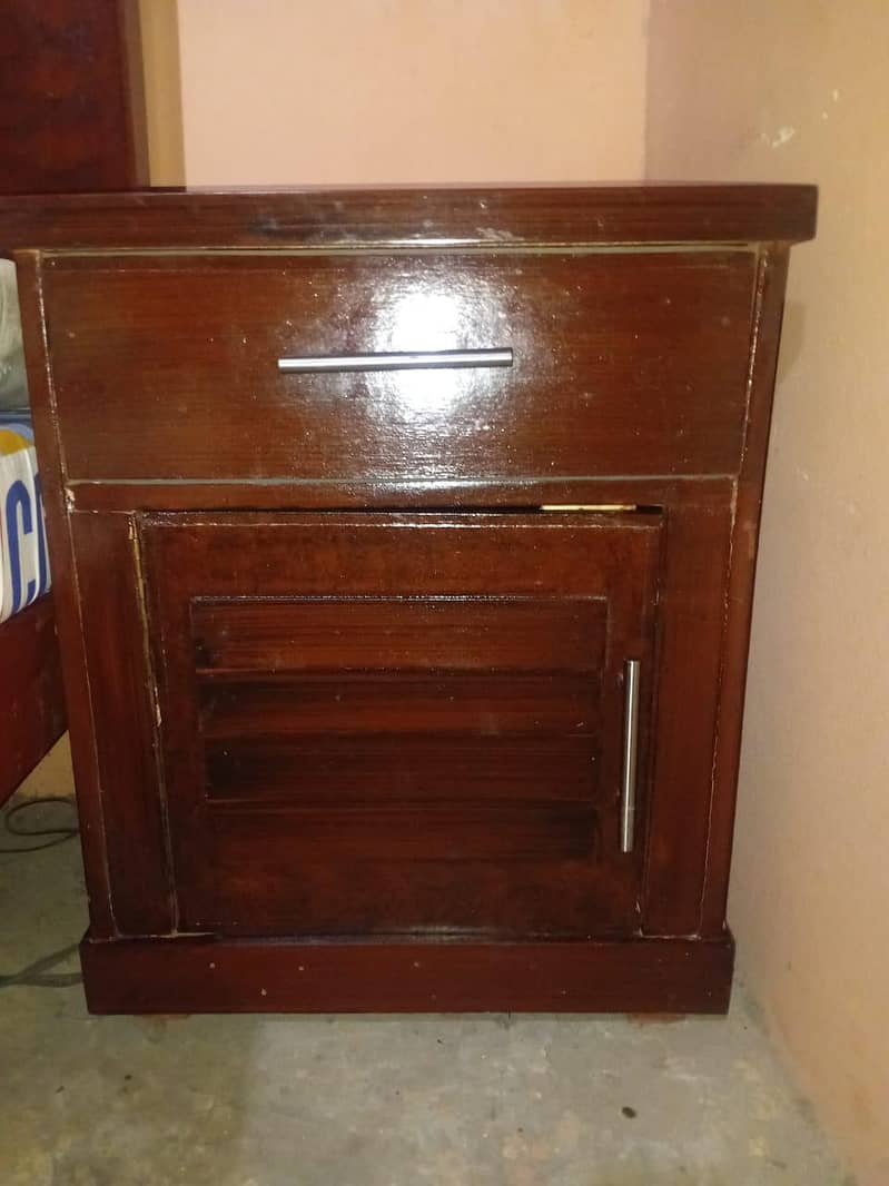 Double bed/King size bed/dressing table/bed set/wooden bed/furniture 1