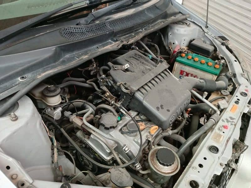 Toyota Vitz 2000 3