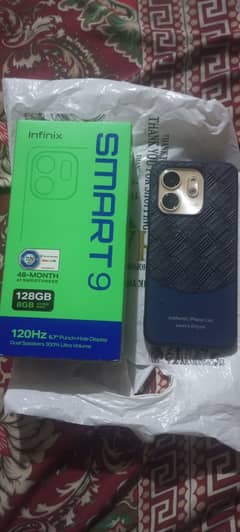 Infinix smart 9 8/128Gb 7 month warranty