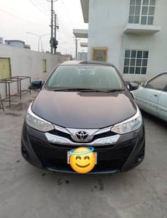 yaris 1.5 full option          2 piece touch up rest geniun