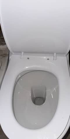 Marachi one piece Commode for sale