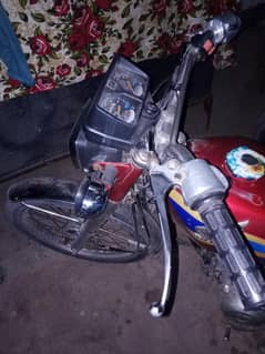 bike bilkul ok hai saf khare h