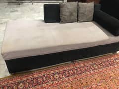 Dewan sofa