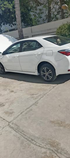 Asalam-o-alaikum altis 2017 second owner everything is original