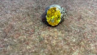 yellow zircon