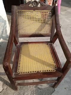 4 wooden chair