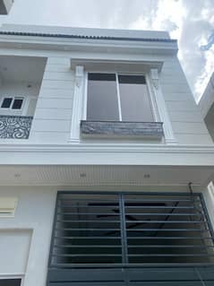 Good 3 Marla House For Sale In Cavalry Ground