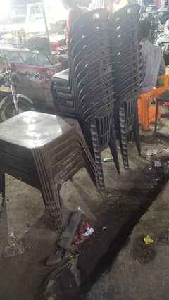 table and chairs contact 03131010971