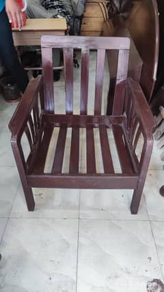 90+ chairs  per chair 5000 dimad