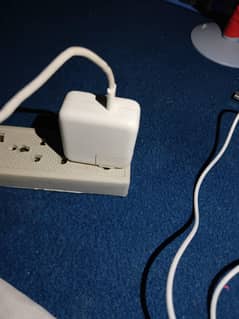 Apple 30 watt adapter