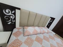 Bed set with dressing table