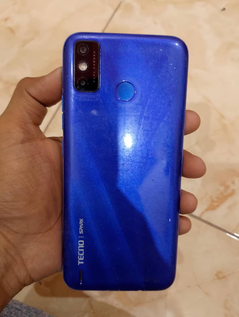 Tecno spark 6 go. 1