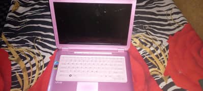 laptop forr sall screen ka nicha sa kharab b baki 10/5 condition h