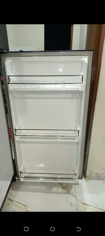 it's use but in good condition 1