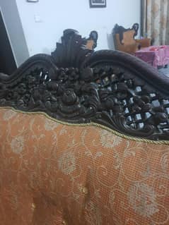 Antique Design 5 Seater sofa set