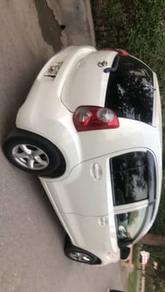 Toyota passo hyena 2011