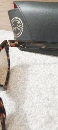 Ray-Ban