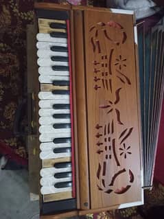 Harmonium (Indian Sur - Not German)