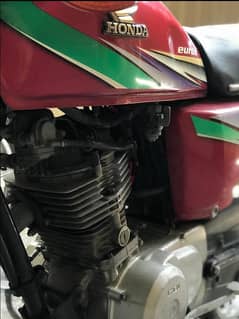 Honda 125 14 model urgent for sale Whatsapp no03155520454/03088853404