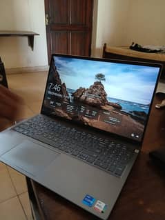 Dell Inspiron Core i7 11 gen 3.33Ghz