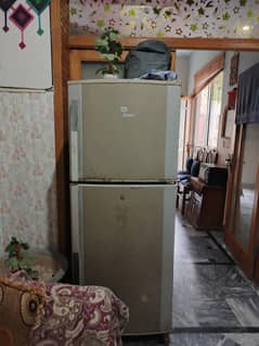 Dowlance company ke freeg ha or used ha