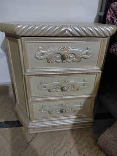 Complete deco paint  bed room set for sale