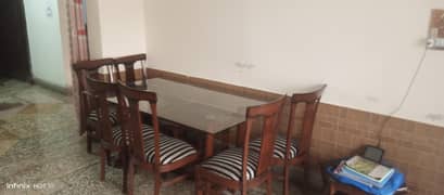 Elegant Dining Table for Sale – Perfect for Family Gatherings!