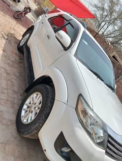 Toyota Fortuner 2015