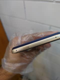 LG