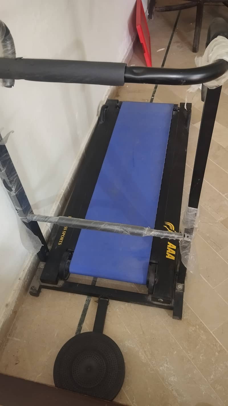 Manual treadmill with twister like new 0