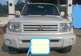 Mitsubishi Pajero 2002