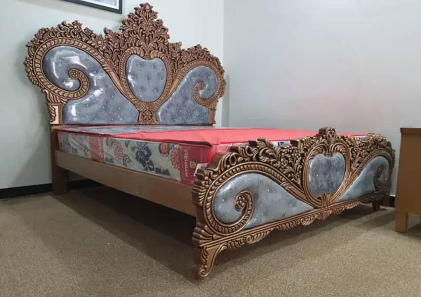 Brand new 02 bed set with side tables dresing king size best for jahez 4