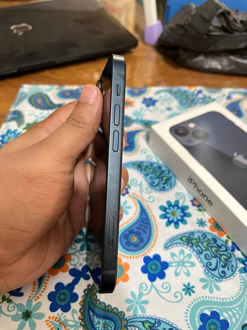 Iphone 13 mini (FU with Box 10/10 Condition) 5