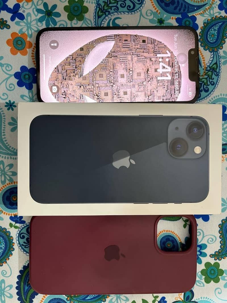 Iphone 13 mini (FU with Box 10/10 Condition) 11