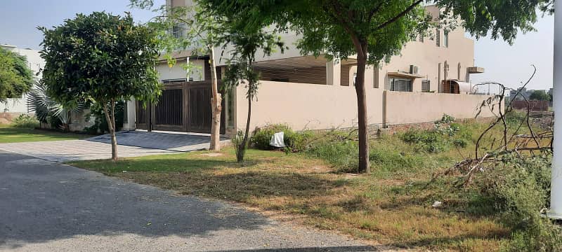 Ideal Deal. . 2 Kanal Plot For Sale In DHA Phase 7-Block P 0