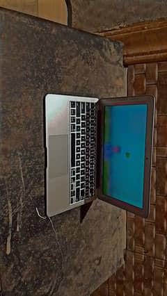 Only one piece is left out of Macbook Air 2015