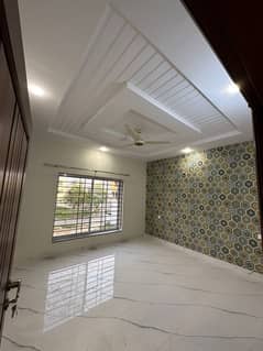 10 MARLA LOWER PORTION AVAILABLE FOR RENT