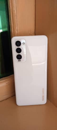 TECNO CAMON18