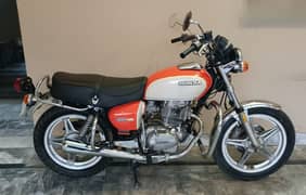 Vintage Honda CB400 Model 1981 TWIN/HAWK