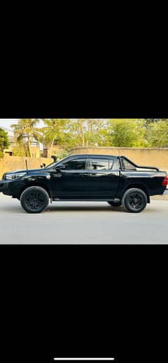 Rent a car in lahore without driver at your doorsteps just a call away