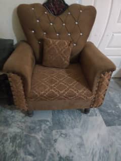 5 sister sofa far sale in riwalpindi