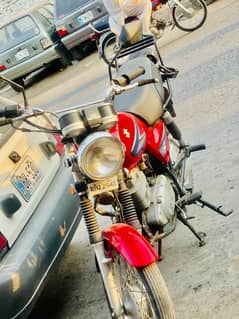 Suzuki 150 urgent for sale 15 model self start pindi nbr al documnts .