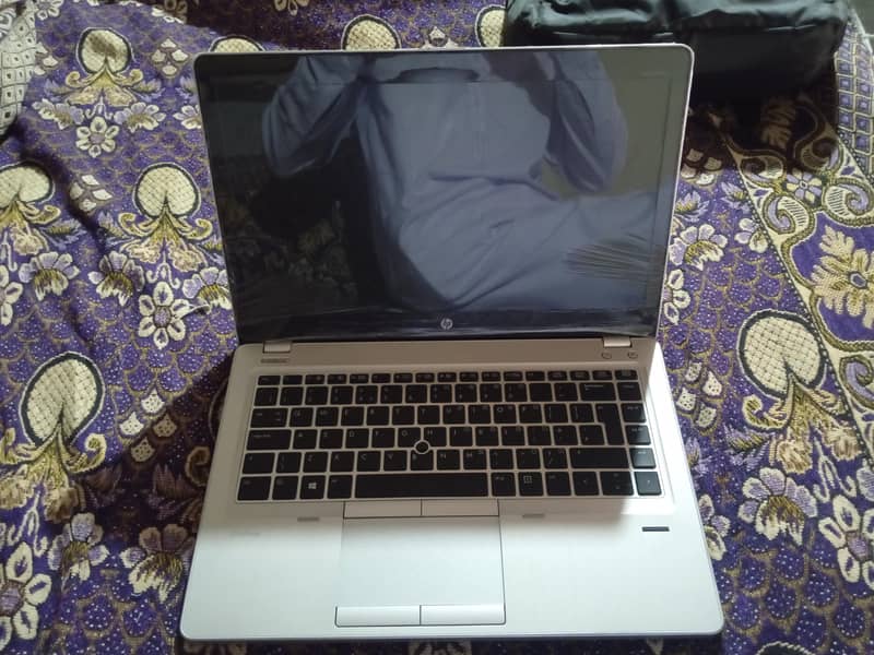 Ram/ 16 SSD/ 256 processor/ i5 4th 2