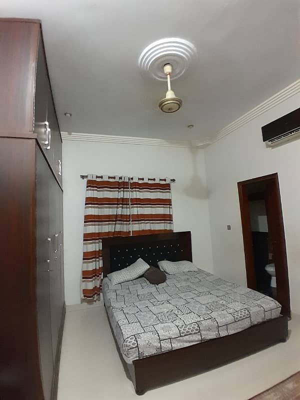 Portion for sale in Gulshan block 3,west open,park facing 0
