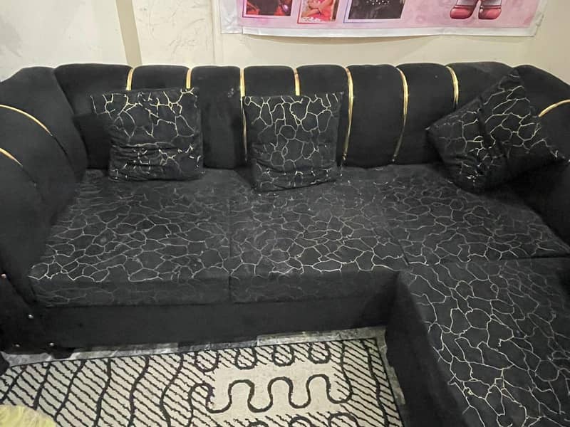 L shape sofa set with tables  10/10 condition  just 2months used 2