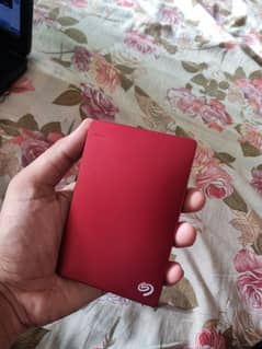 Seagate Portable External 1 TB Hard drive backup plus