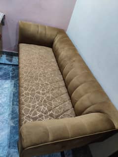 6 seater sofa set with one large center table for sale
