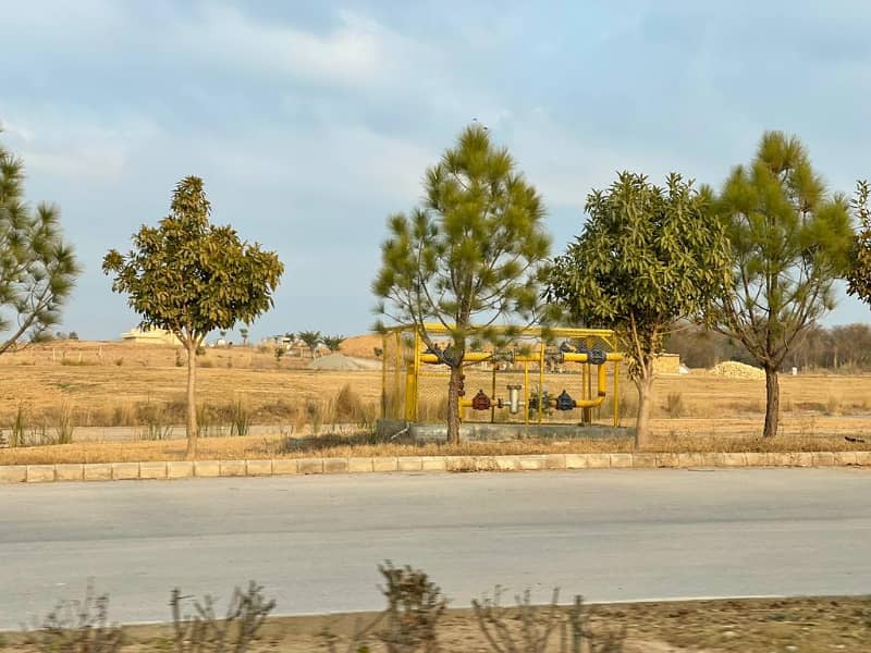 14 Marla Main Boulevard Back Possession Plot For Sale In Block L 3