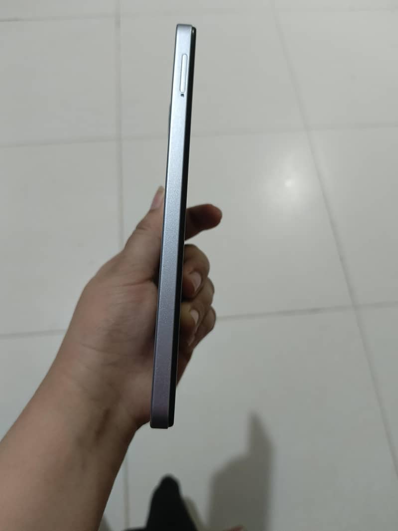 Infinix SMART 8 4/64 with  box only  Condition 10 3